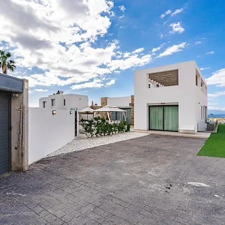 Vila Villariviera 4 Bed Private Pool Costa Adeje
