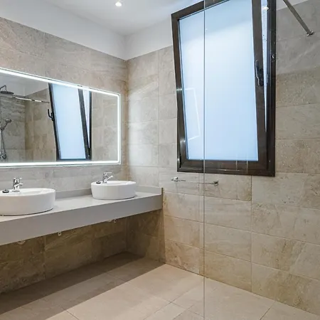Villariviera 4 Bed Private Pool Costa Adeje Villa *